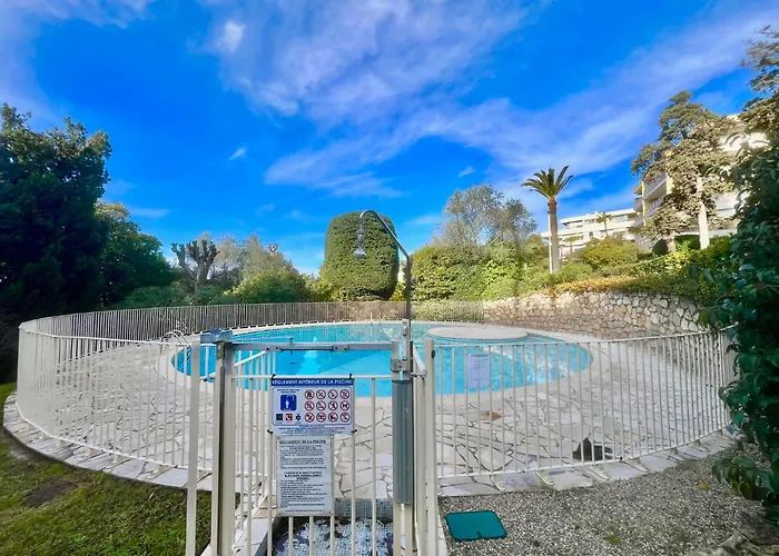 June 2 Bedrooms With Pool * Cannes