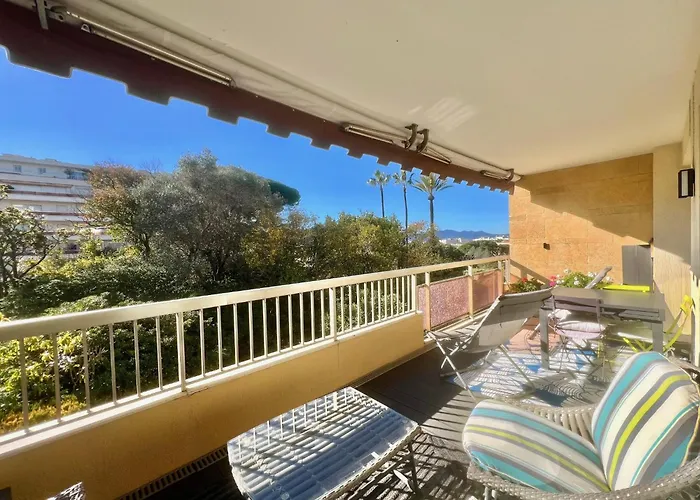 Apartment June 2 Bedrooms With Pool