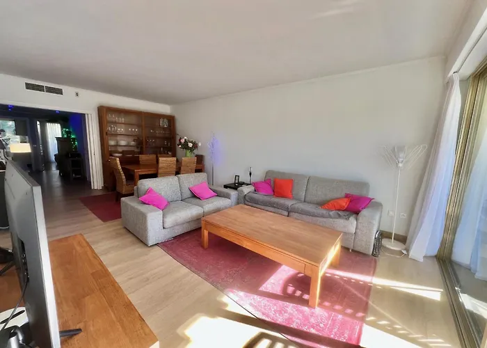 Apartment June 2 Bedrooms With Pool